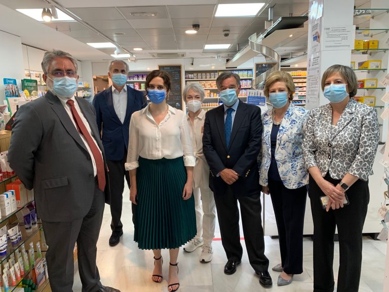 Los madrile&ntilde;os podr&aacute;n llevar la tarjeta sanitaria en el m&oacute;vil