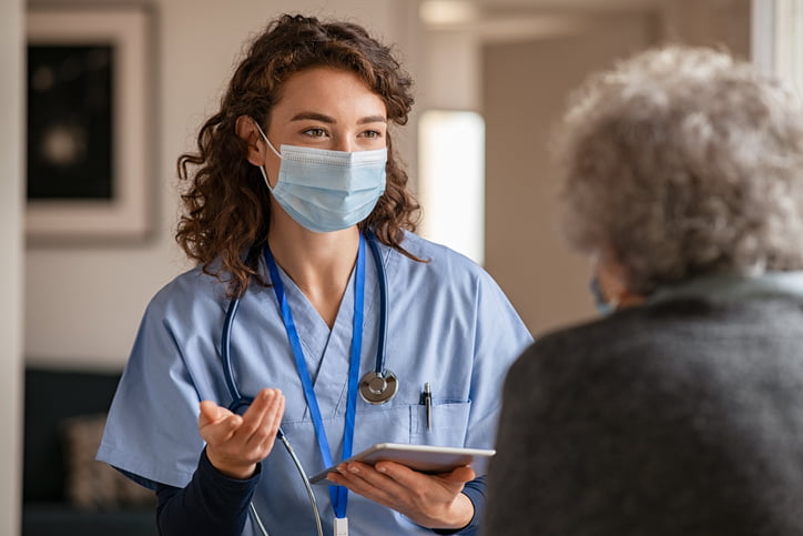 Andalucía incrementa el programa de respiro familiar para mayores y personas con discapacidad