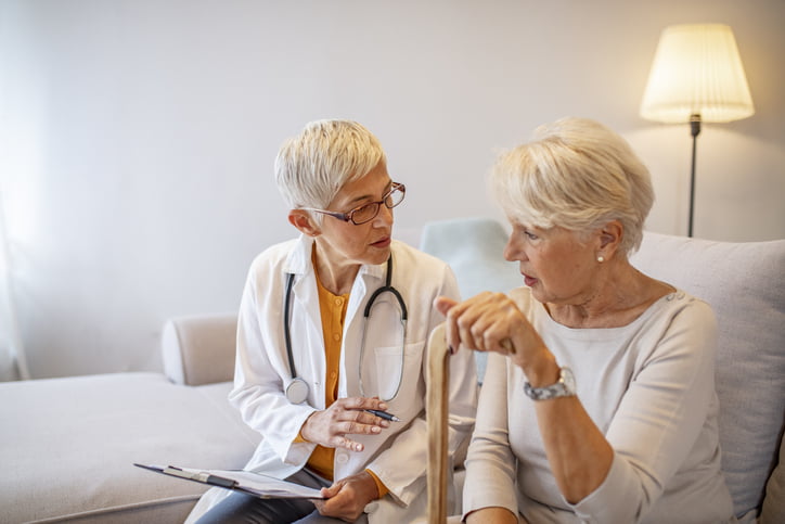 Personalizar la atención en los pacientes con alzhéimer es crucial