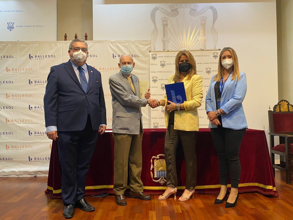 El Ateneo de Sevilla y Ballesol acercan los servicios residenciales al sector de la cultura, ciencia y literatura