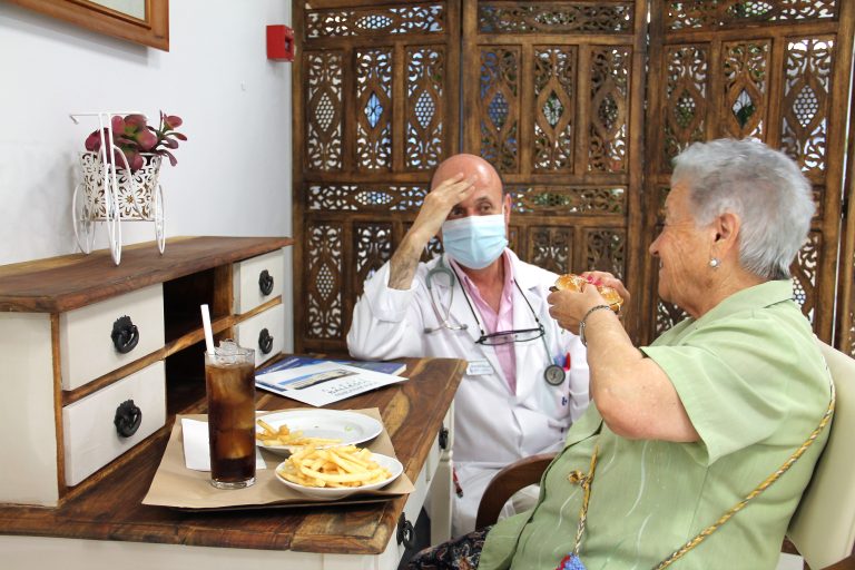 salud digestiva personas mayores