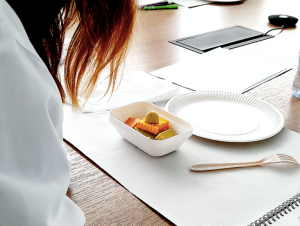 DomusVi colabora en la elaboraci&oacute;n de una gu&iacute;a alimentaria para personas con disfagia