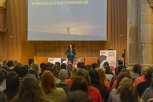 empat&iacute;a, resiliencia y comunicaci&oacute;n del trabajo social en residencias de personas mayores.