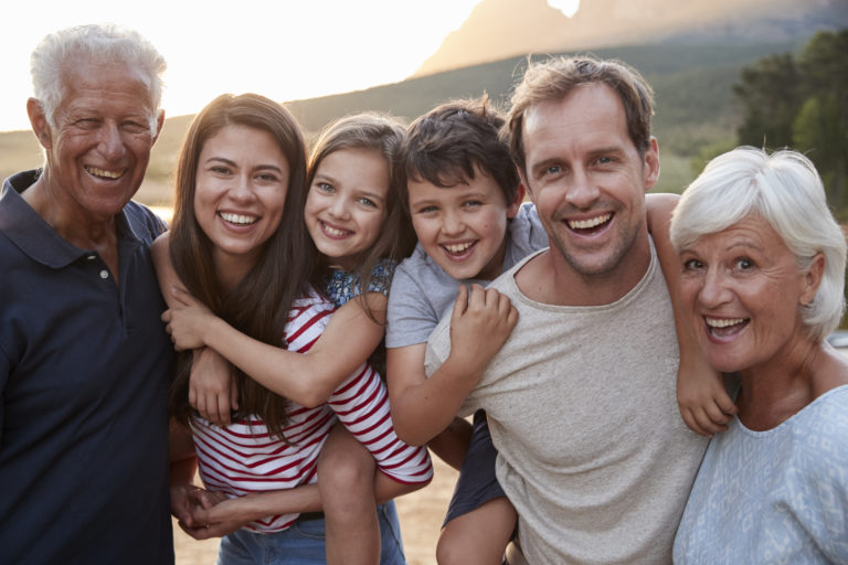 Las personas mayores y su rol en la unión intergeneracional