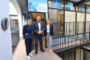 El Ayuntamiento de Palma inaugura la Oficina de Atenci&oacute;n a las Personas Mayores en el Centre Flassaders.