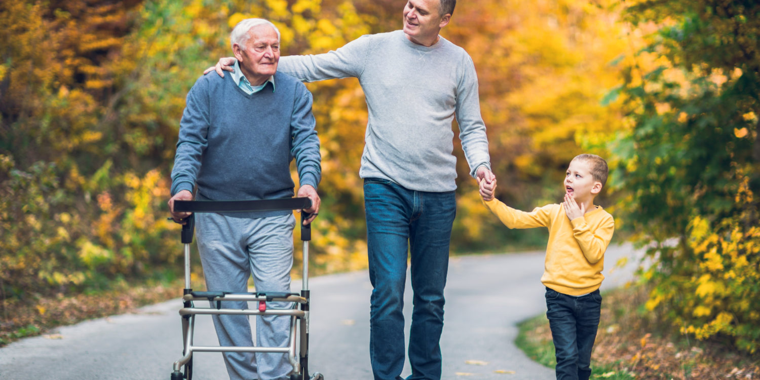 AMADE. Unión intergeneracional por el Día Internacional de las Familias.