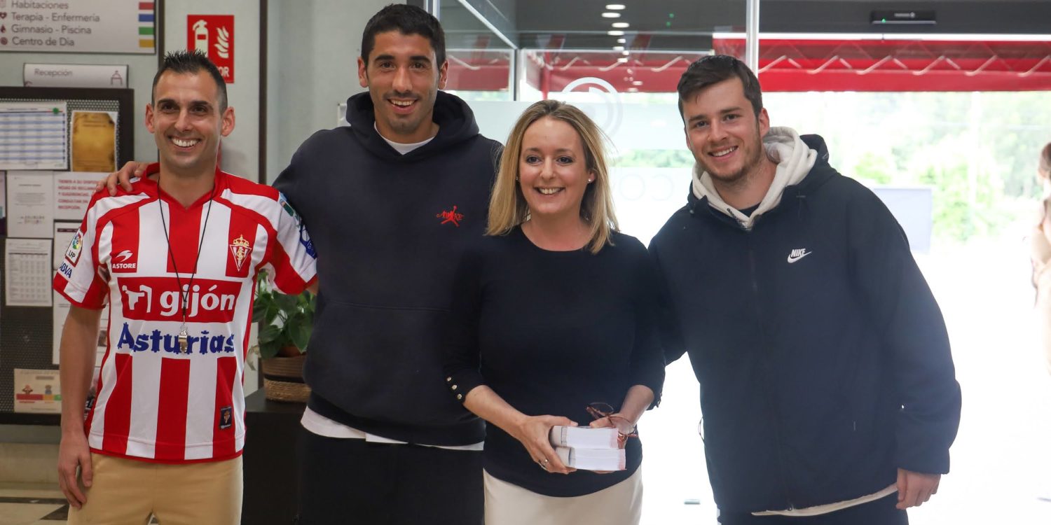 Futbolistas del Sporting de Gijón, de Segunda División, en la residencia Colisée Gijón.