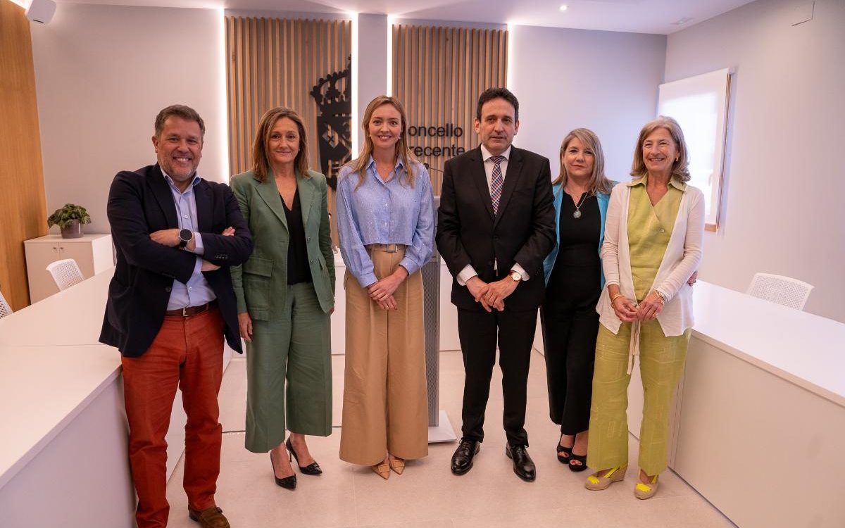 Junta de Galicia. Ampliar la residencia de Crecente.