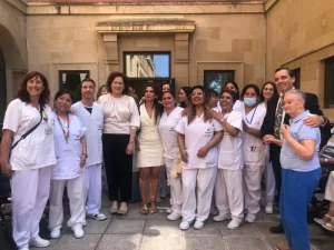 La consejera de Asuntos Sociales del Gobierno de Navarra, M&ordf; Carmen Maeztu Villafranca, en la residencia para personas mayores Amavir Oblatas (Pamplona).