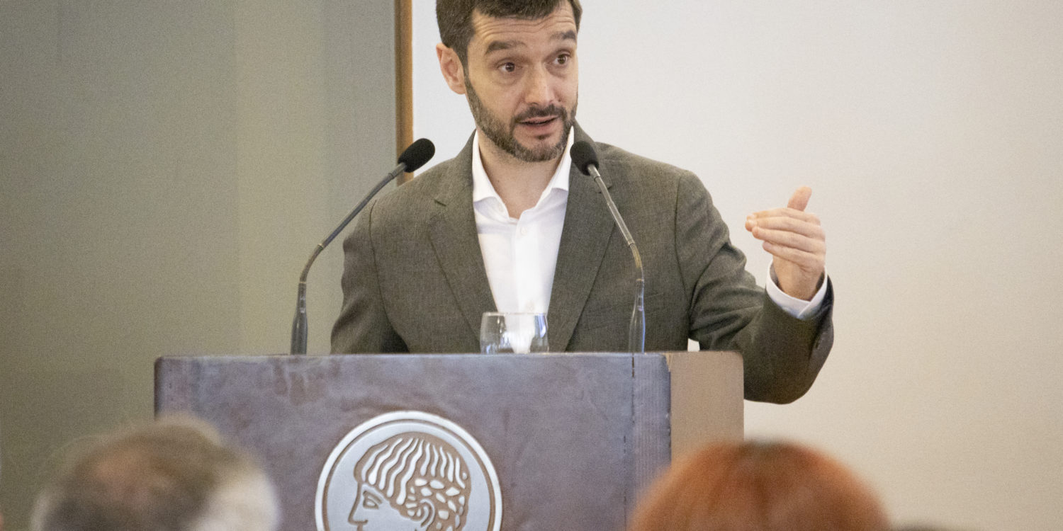 Pablo Bustinduy, ministro de Derechos Sociales, Consumo y Agenda 2030. Formación de personas con discapacidad.