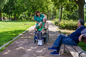 La Comunidad de Madrid invierte m&aacute;s de un mill&oacute;n de euros para la atenci&oacute;n de mayores dependientes en Valdemoro y Rivas.