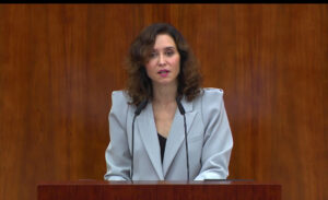 La presidenta de la Comunidad de Madrid, Isabel D&iacute;az Ayuso. Reforma para mejorar la atenci&oacute;n a la dependencia y el envejecimiento activo.