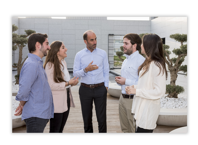 La Universidad de Navarra presenta un nuevo Máster en Diseño y Gestión de Servicios de Hospitalidad.