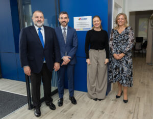 La consejera de Asuntos Sociales de la Comunidad de Madrid inaugura la residencia de mayores Amavir Vicálvaro.