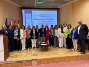 Ballesol y la SEGG participan en una mesa de debate sobre el presente y futuro de los cuidados.