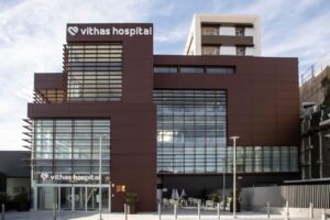 Fachada Vithas Granada.