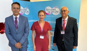 La Comunidad de Madrid lanza el nuevo Servicio de Ayuda a Domicilio.