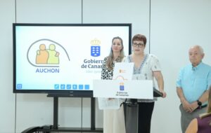 Canarias impulsa el Programa Auch&oacute;n, un proyecto pionero de convivencia intergeneracional para combatir la soledad.