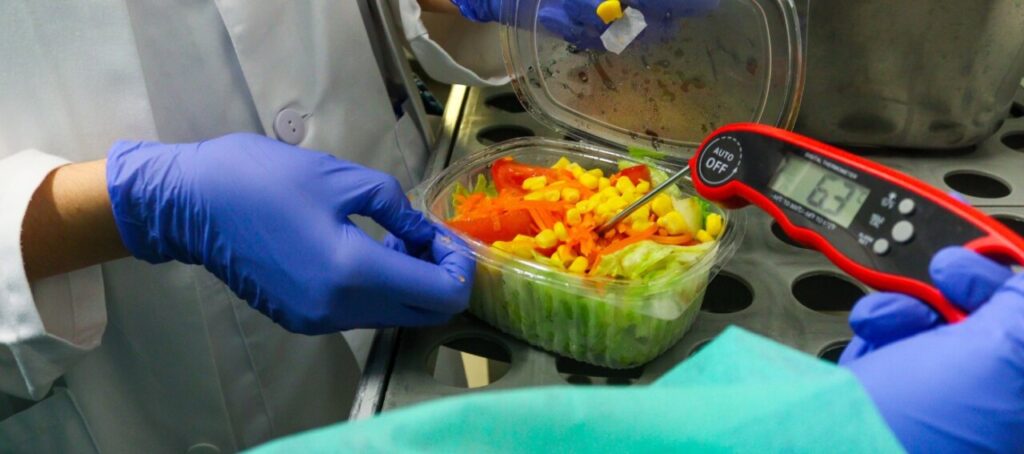 SENPE reivindica la atención nutricional y la alimentación hospitalaria como plenos derechos.