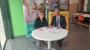 Ausolan y la FED firman un acuerdo para mejorar la atenci&oacute;n a mayores y personas con discapacidad en residencias.