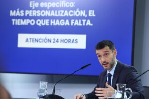 Ministro Bustinduy hablando sobre el grado de dependencia extrema
