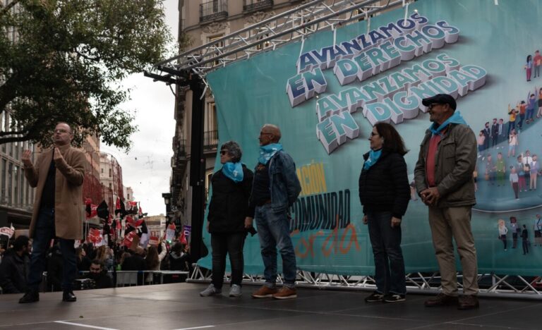 Por un envejecimiento activo y voz propia de las personas sordas.