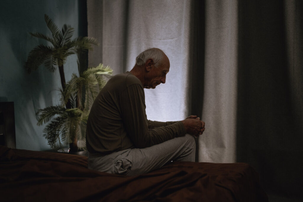 CEAFA profundiza en el impacto de la soledad y el aislamiento en el inicio y desarrollo de demencia.