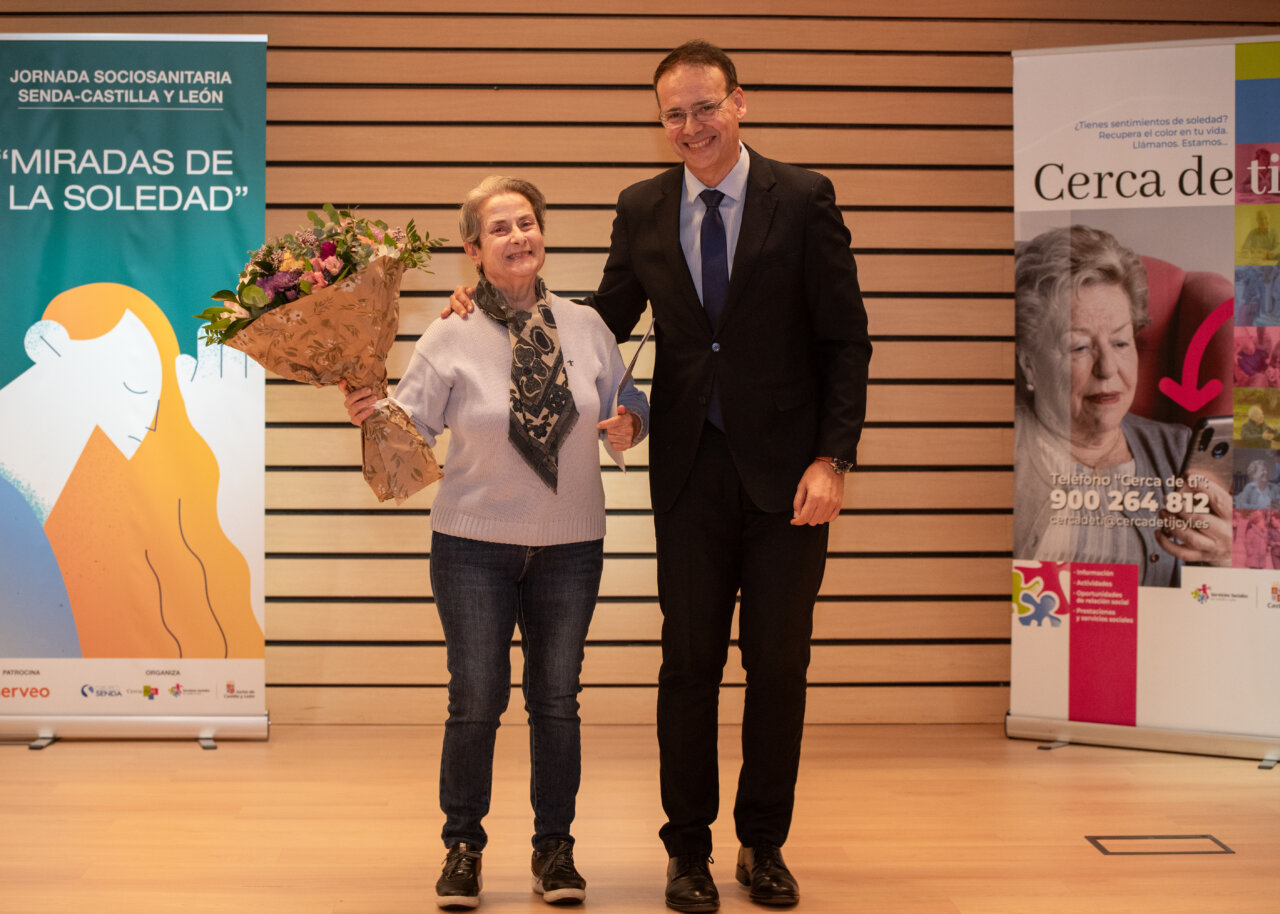 Participantes en la jornada sobre soledad en personas mayores