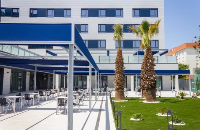 Vitalia inaugura una residencia de personas mayores en Vallecas.