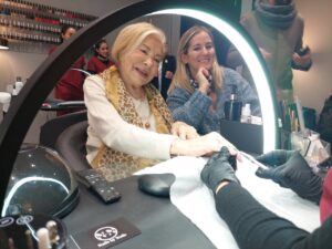 Ballesol y Nails by Nails presentan un proyecto de envejecimiento activo a trav&eacute;s de la est&eacute;tica y el autocuidado.