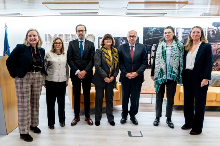 El Imserso y la Fundaci&oacute;n Mutualidad promueven la investigaci&oacute;n e innovaci&oacute;n sobre cuidados de larga duraci&oacute;n.