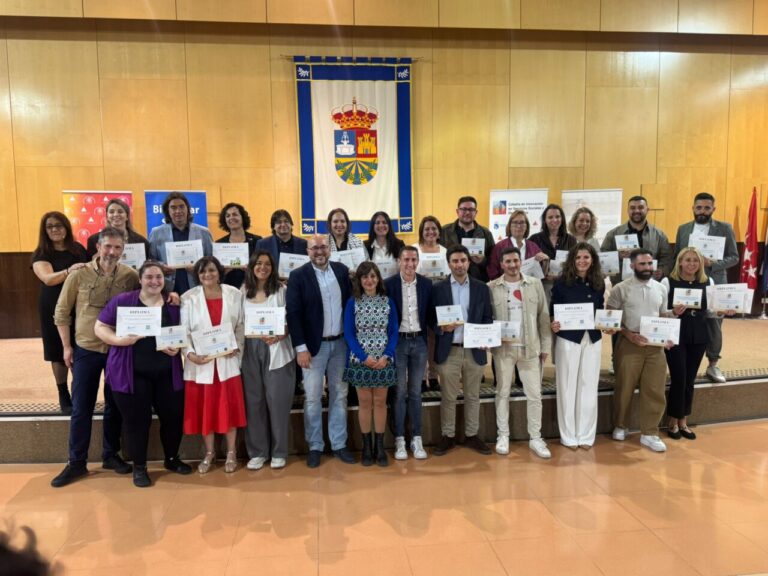 DomusVi suma un segundo reconocimiento a su modelo de humanizaci&oacute;n del cuidado en el Congreso de Atenci&oacute;n Domiciliaria de Fuenlabrada.