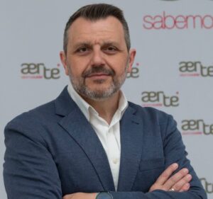 Jos&eacute; Mar&iacute;a Toro, reelegido presidente de AERTE.