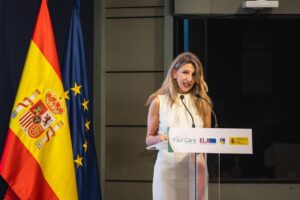 D&iacute;az asegura &ldquo;queremos vincular el cuidado digno al trabajo digno&rdquo;.