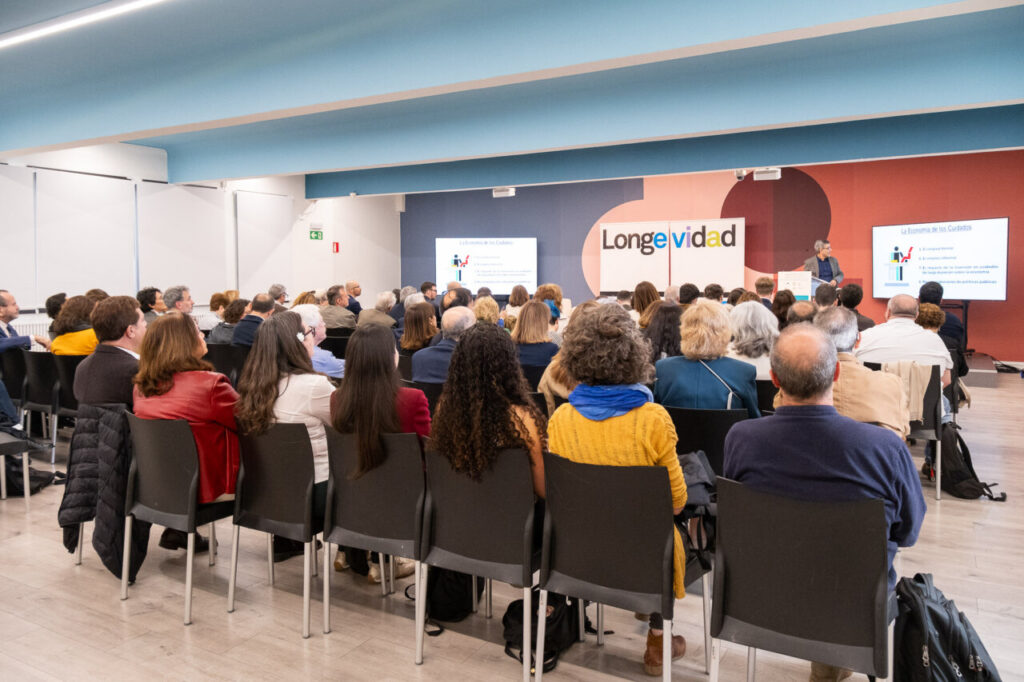 Conferencia sobre el impacto econ&oacute;mico de los cuidados de larga duraci&oacute;n en Espa&ntilde;a.