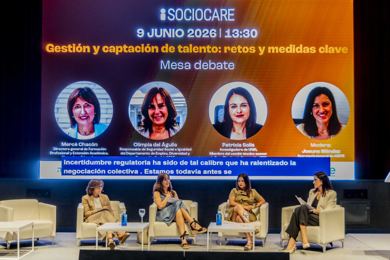 Mesa de debate sobre gestión y captación de talento en SocioCARE