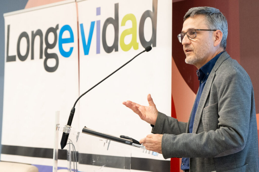 Jorge Ux&oacute;, profesor titular de Econom&iacute;a Aplicada en la Universidad Complutense de Madrid (UCM) y codirector del estudio.
