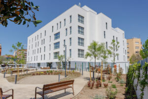 DomusVi anuncia nuevas aperturas de centros residenciales en Cataluña, Galicia y Canarias.
